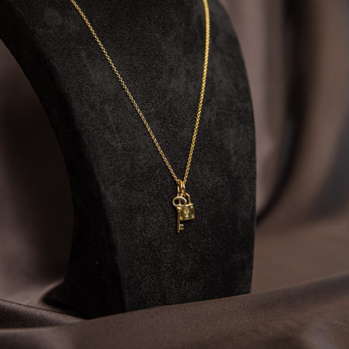 Necklace-livia-gouden-ketting-sieraden-and-more-nijmegen-groesbeek