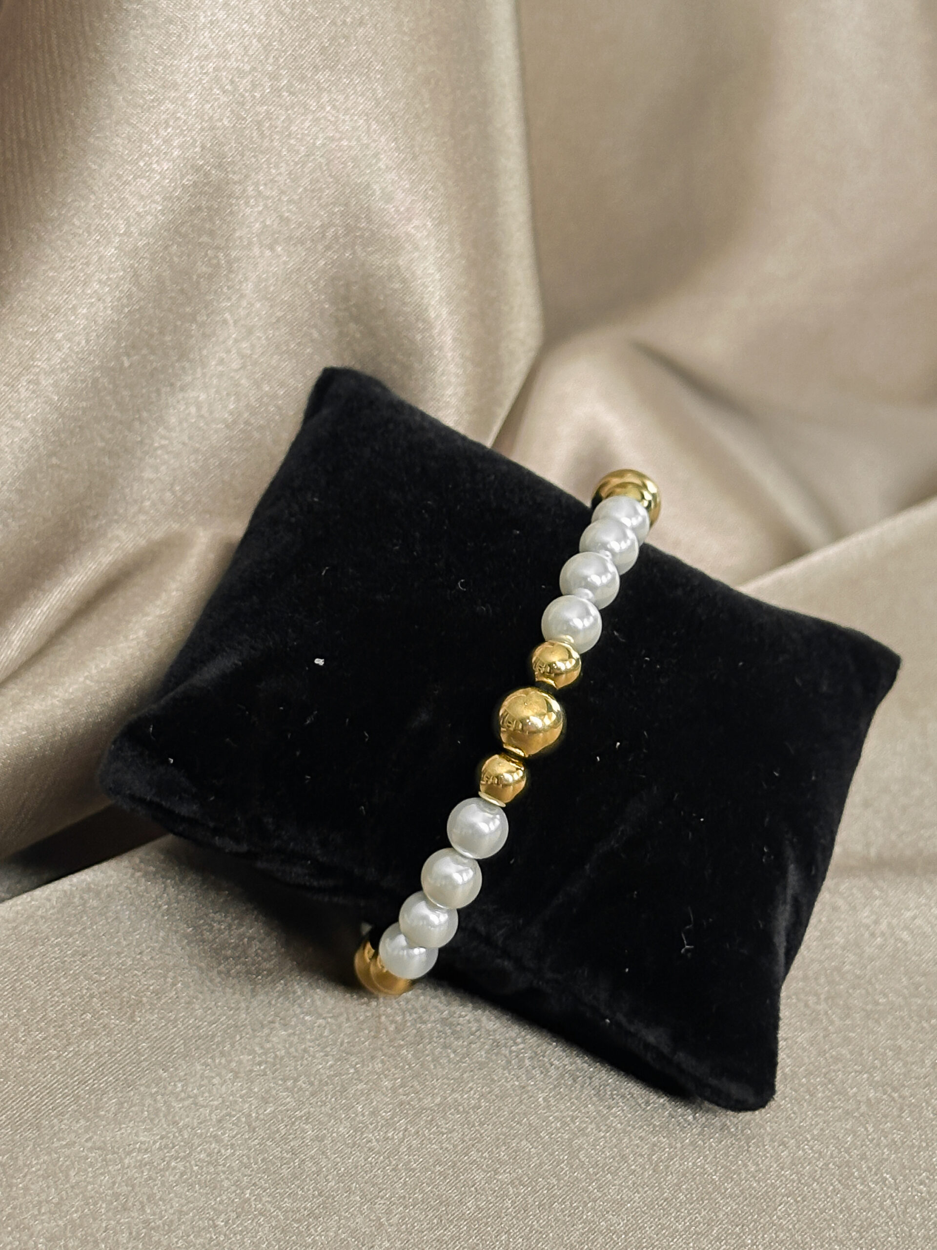 sieraden-and-more-sieraden-webshop-groesbeek-nijmegen-armband-pearl-white-gold