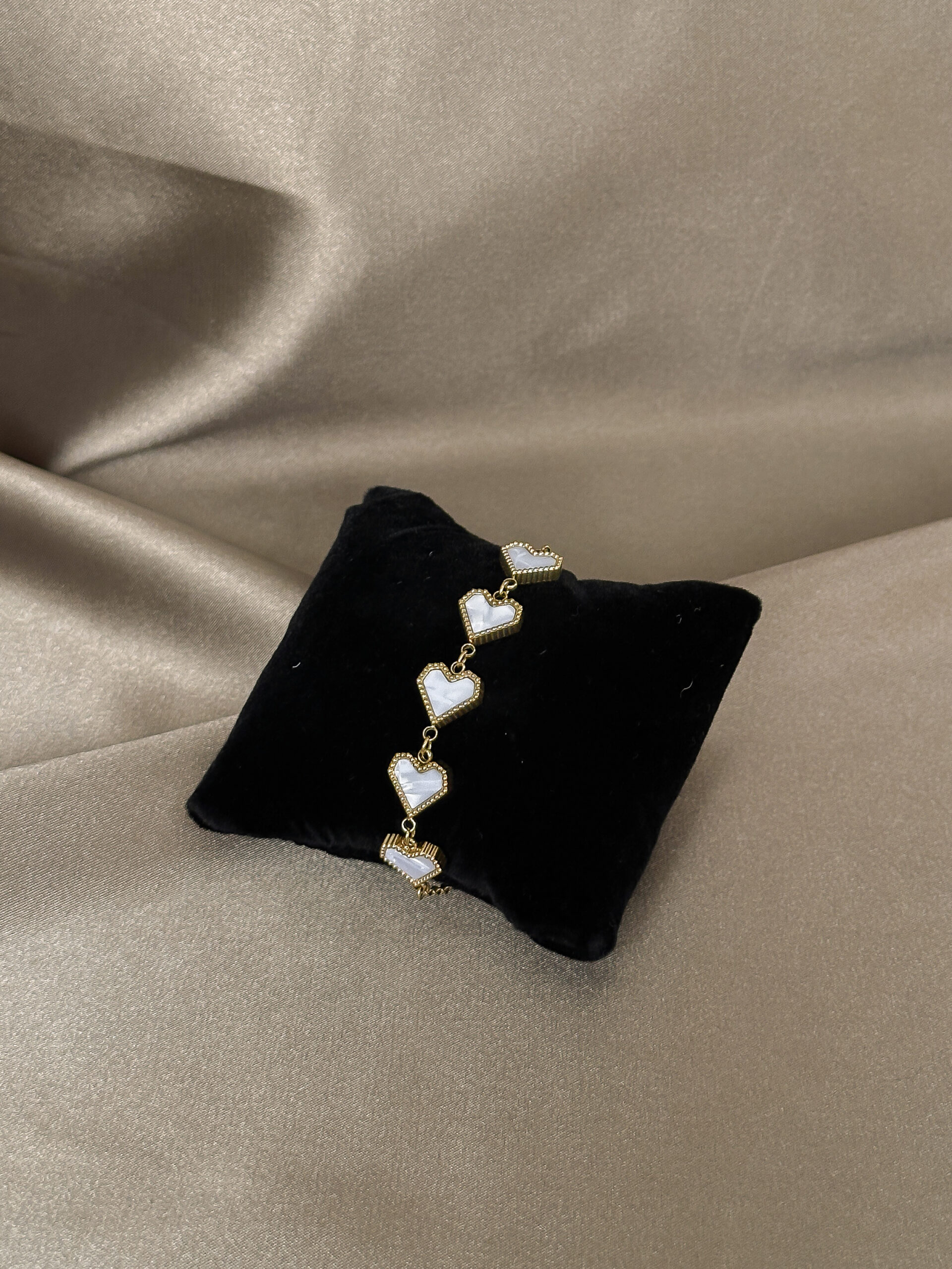 sieraden-and-more-sieraden-webshop-groesbeek-nijmegen-armband-lovely-white